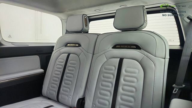 Used 2024 Rivian R1S Adventure AWD/4WD image 31