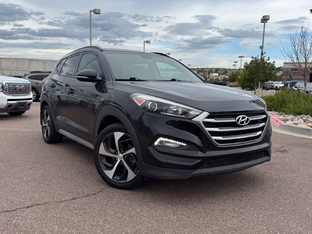 Used 2017 Hyundai Tucson Value AWD/4WD image 1