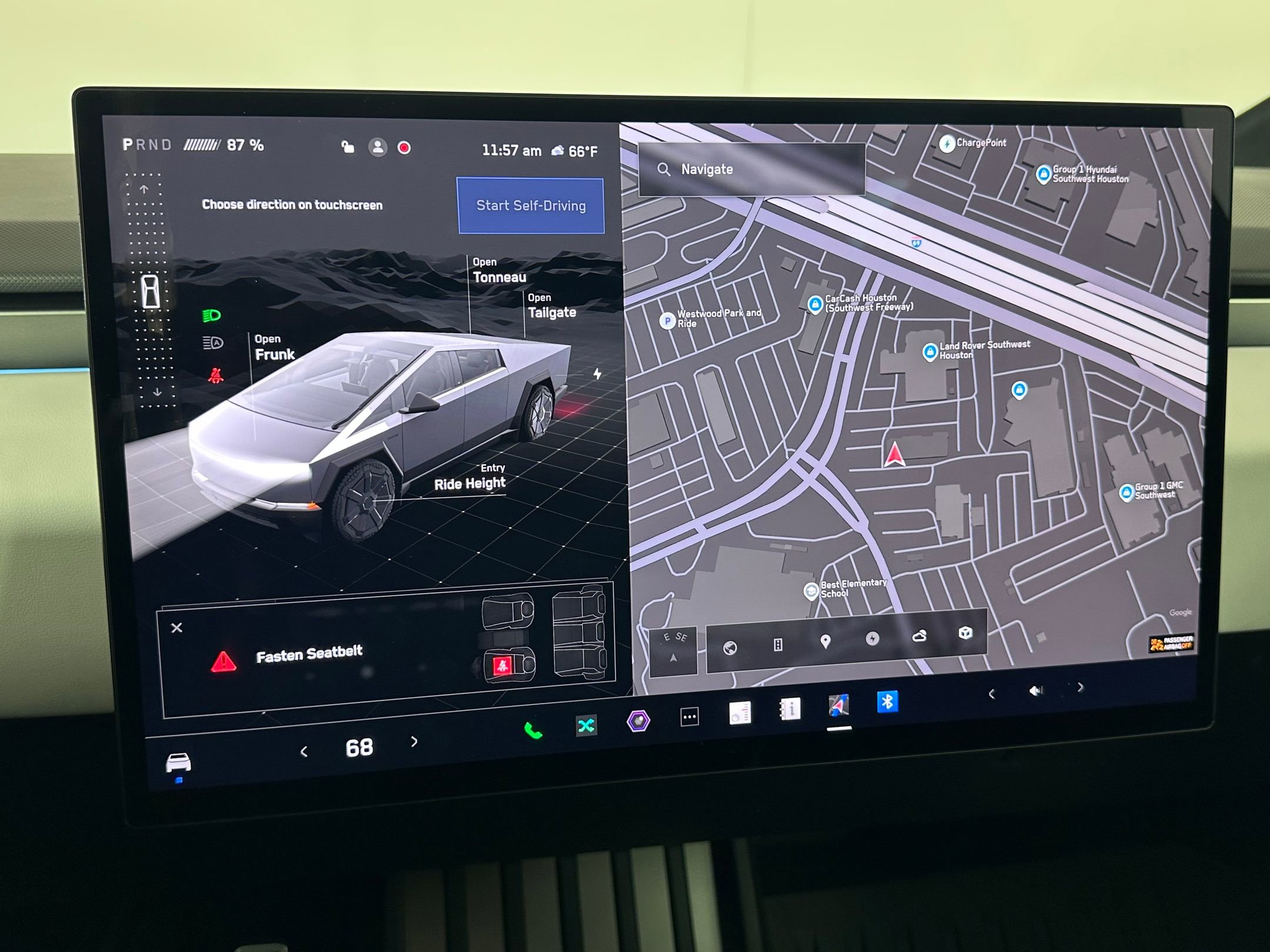 Used 2024 Tesla Cybertruck AWD Crew Cab image 27