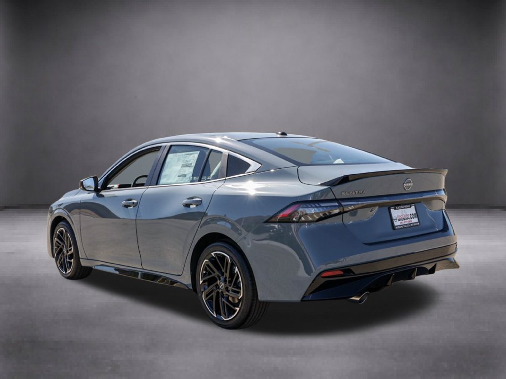 New 2027 Nissan Sentra SR FWD image 7
