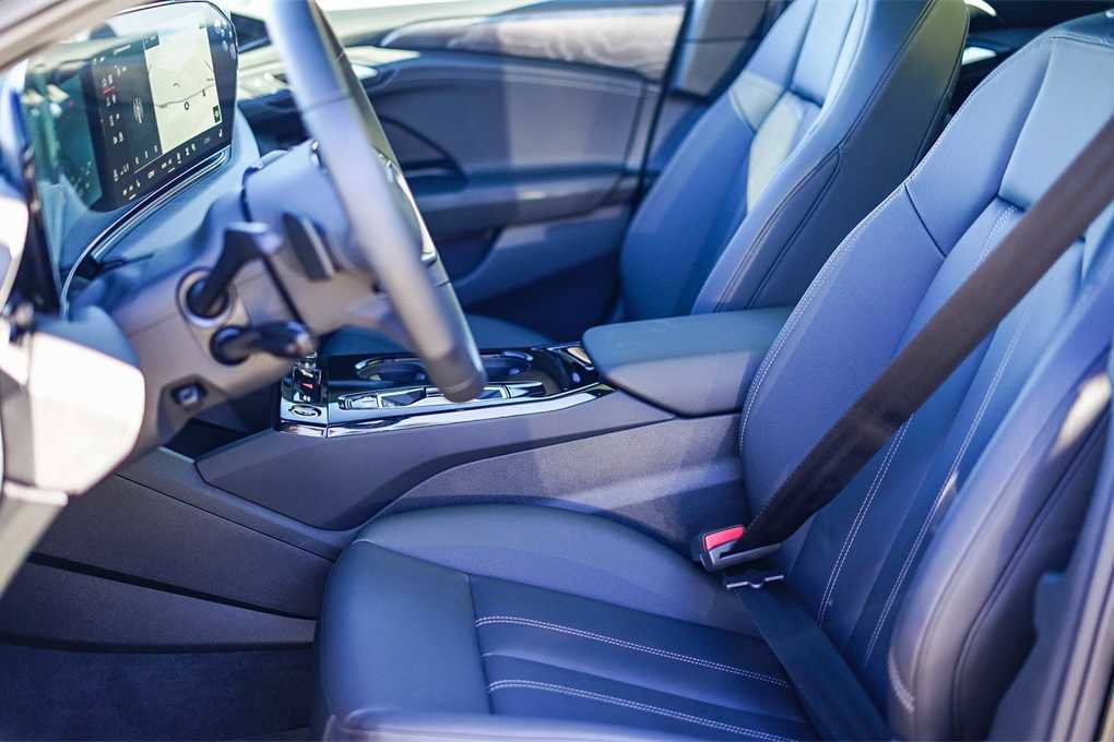 New 2025 Audi A6 e-tron Premium image 18