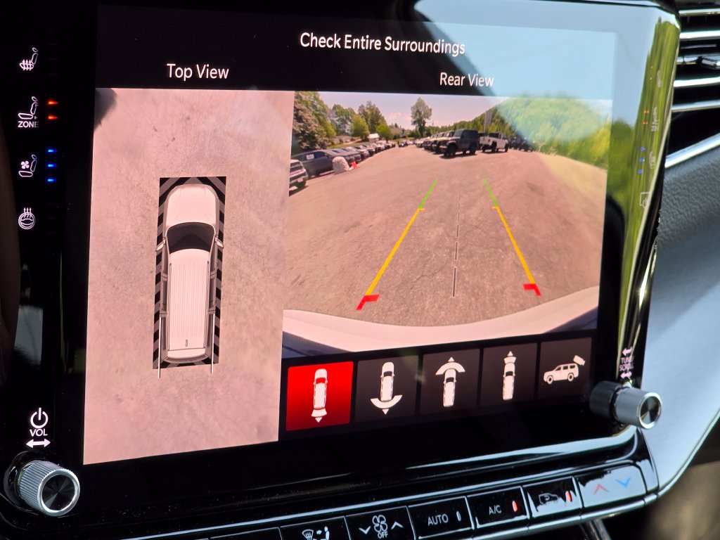 New 2026 Jeep Grand Wagoneer 4WD image 9