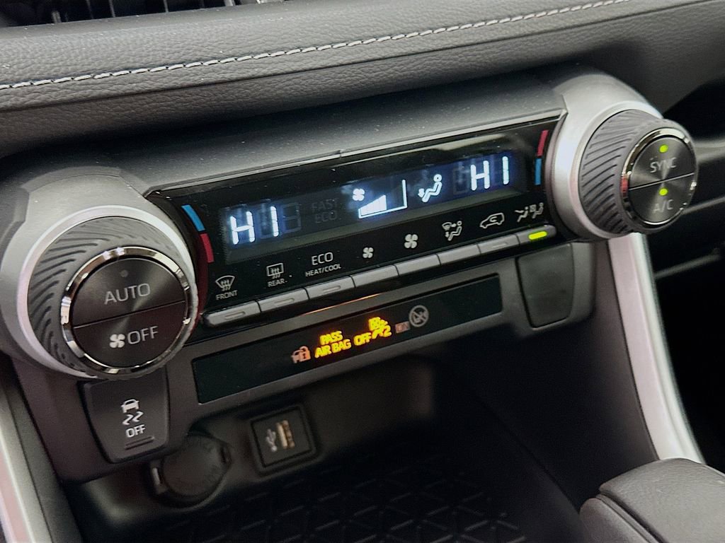 Used 2024 Toyota RAV4 XLE image 17