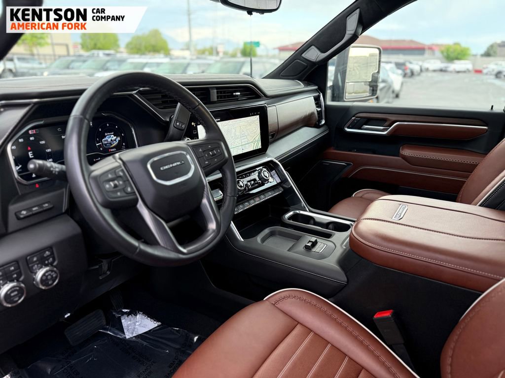 Used 2025 GMC Sierra 3500 Denali Ultimate AWD/4WD image 37