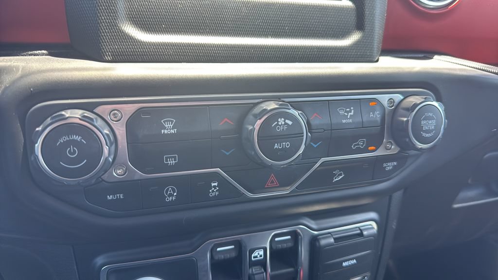 Used 2021 Jeep Wrangler Unlimited Rubicon AWD/4WD image 23