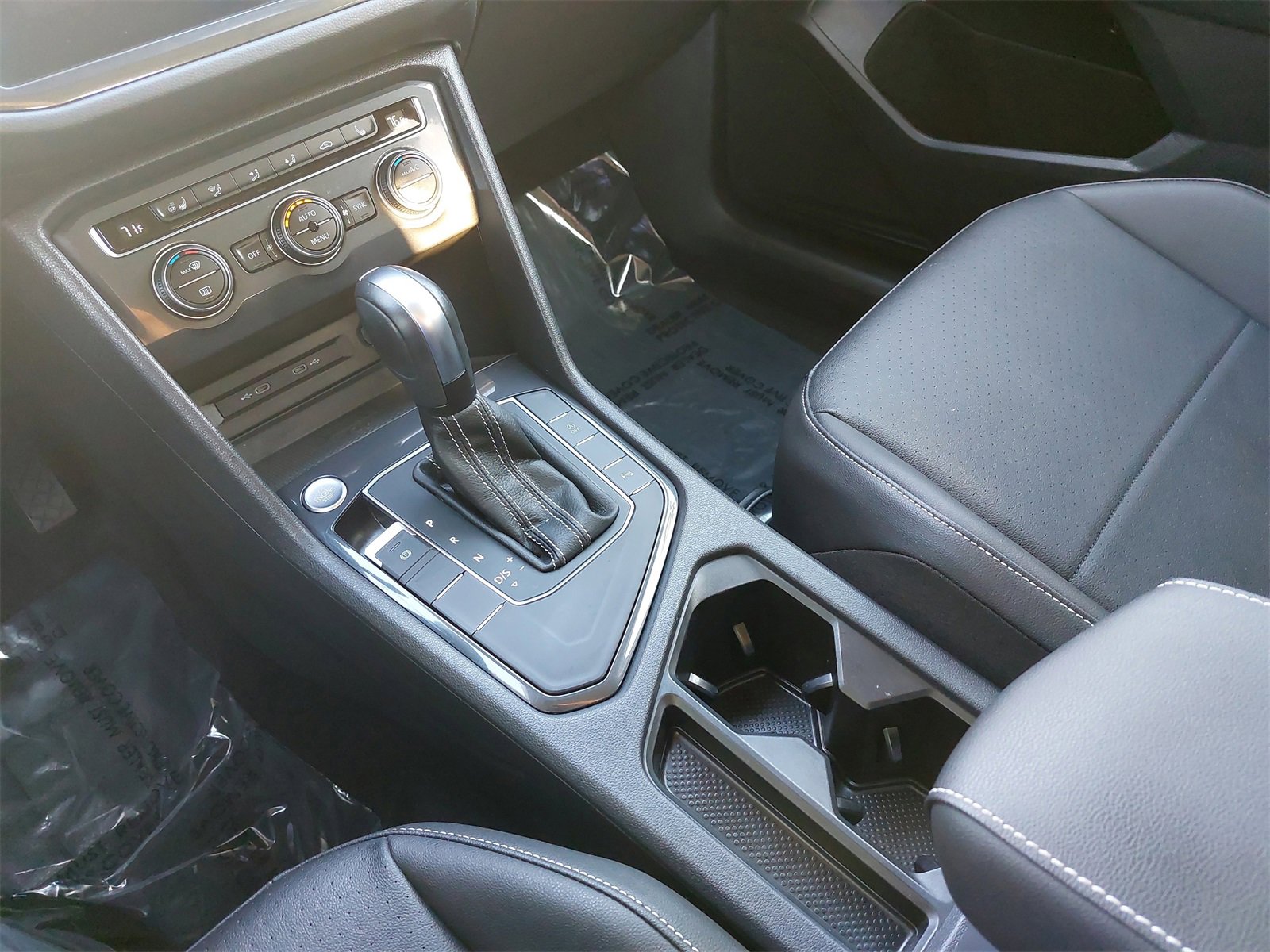 Used 2021 Volkswagen Tiguan SEL image 26