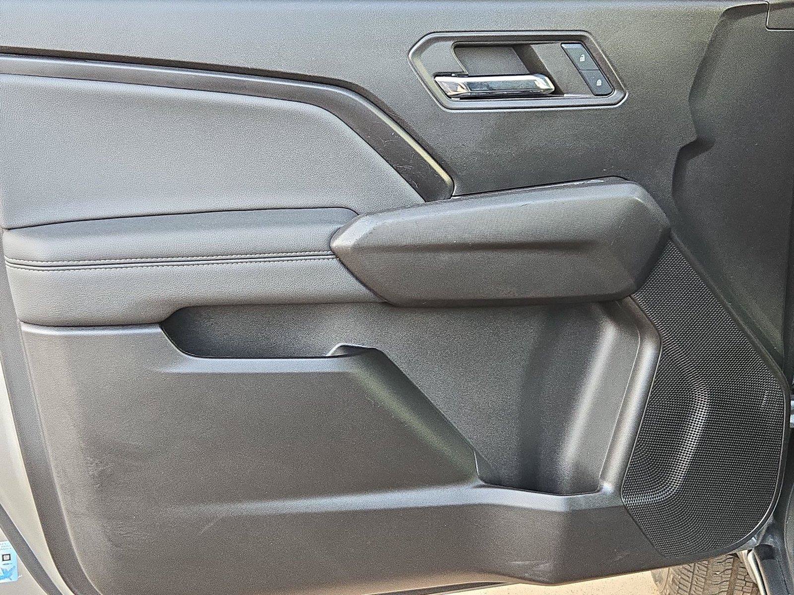 Used 2024 Chevrolet Colorado LT w/ LT Convenience Package RWD image 23