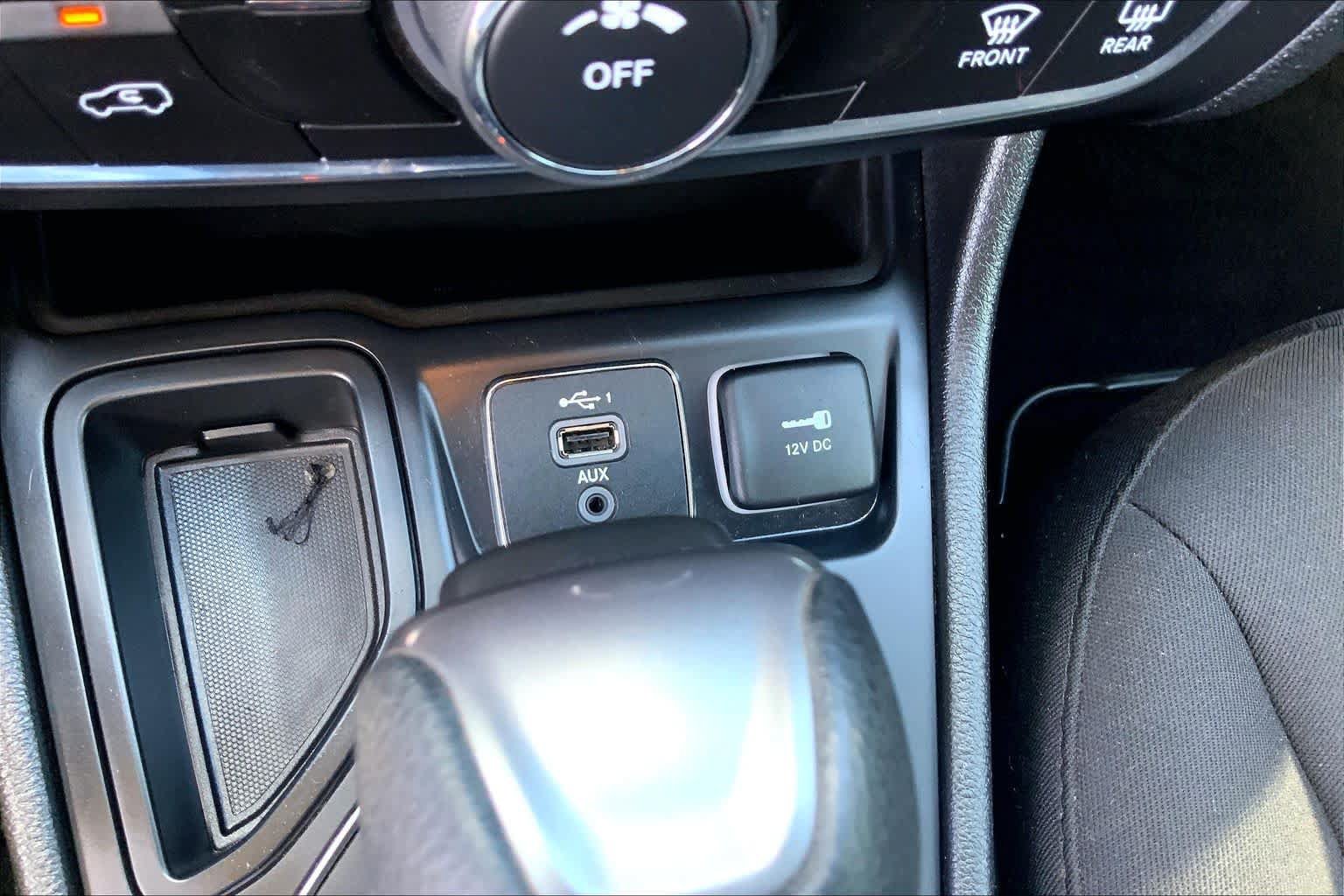 Used 2021 Jeep Cherokee Latitude FWD image 35