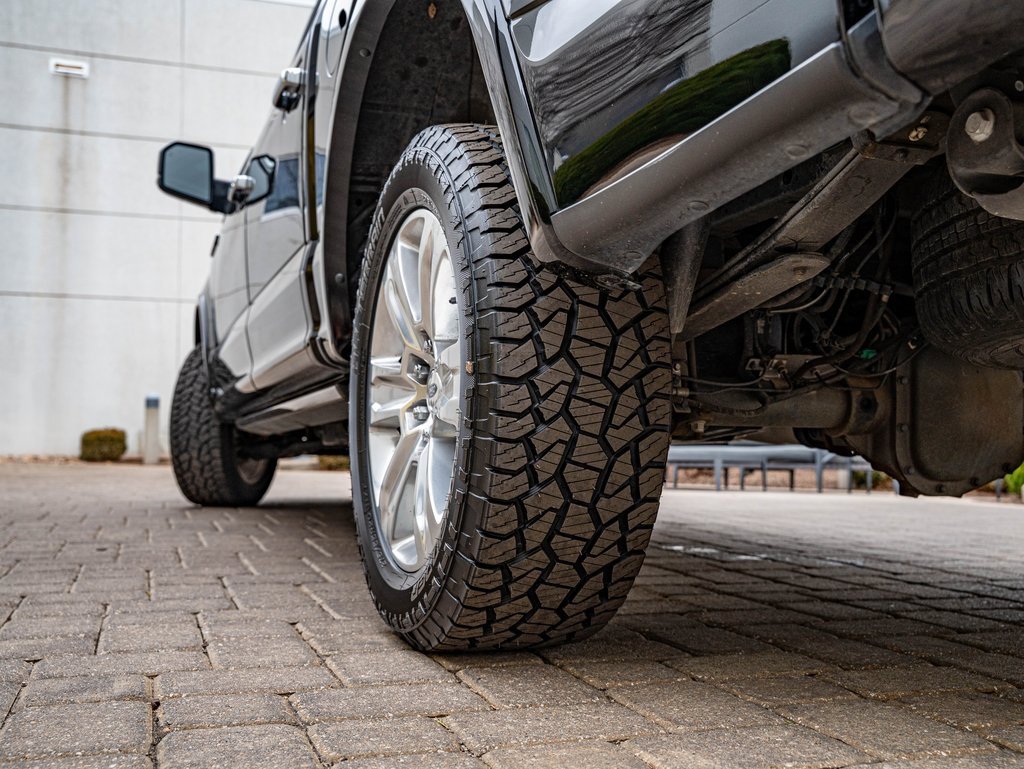 Used 2018 Ford F150 Platinum w/ Equipment Group 701A Luxury image 42