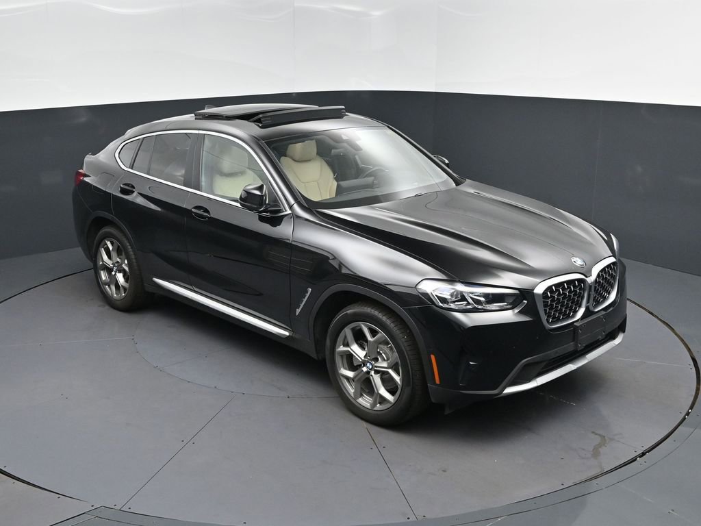 Certified 2025 BMW X4 xDrive30i w/ Premium Package AWD/4WD image 36