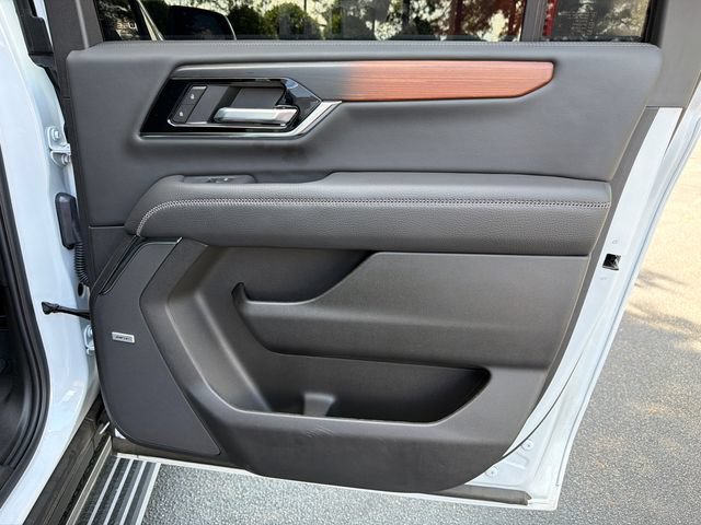 Used 2026 GMC Yukon XL Denali w/ Sun & Power Step Package RWD image 16
