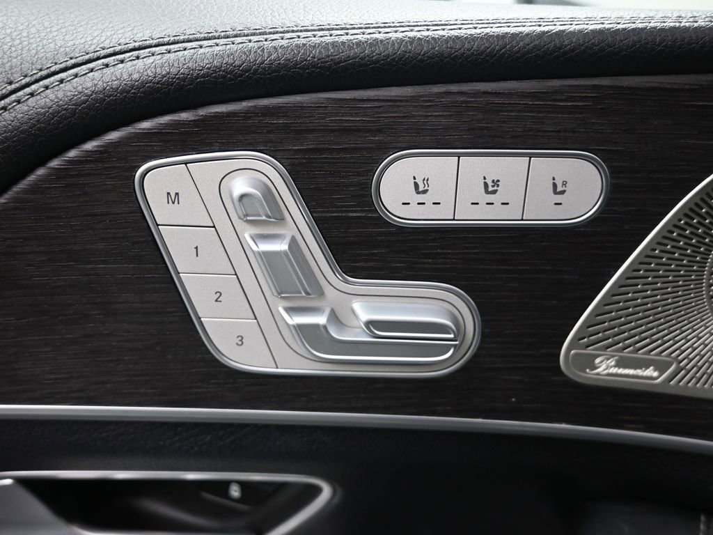 Used 2021 Mercedes-Benz GLS 580 4MATIC image 14