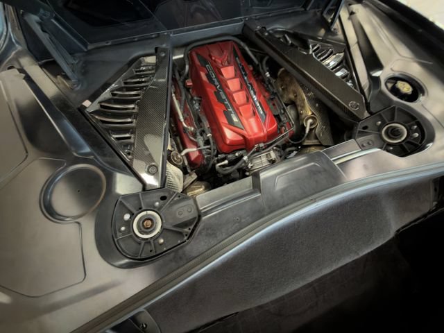 Used 2021 Chevrolet Corvette Stingray Preferred Cpe w/ Z51 Performance Package RWD image 30