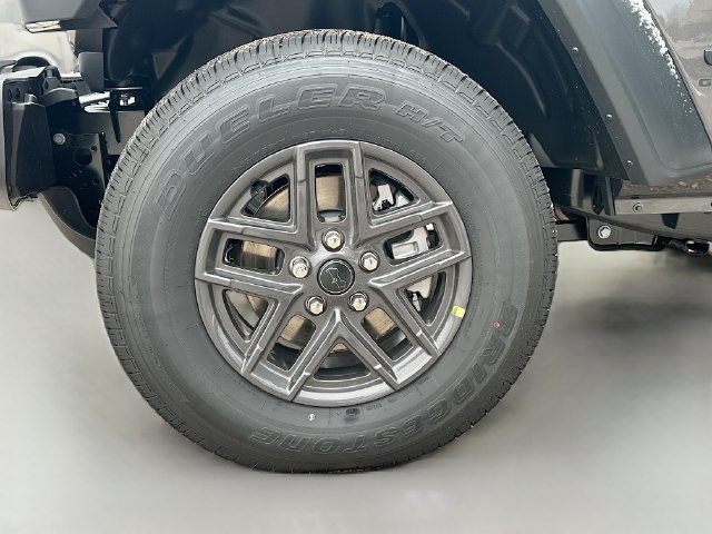 New 2026 Jeep Gladiator Sport AWD/4WD image 29