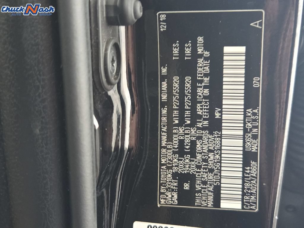 Used 2019 Toyota Sequoia Limited w/ Safety & Convenience Package AWD/4WD image 39