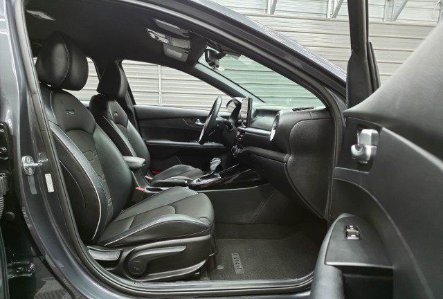 Used 2023 Kia Forte GT-Line FWD image 15