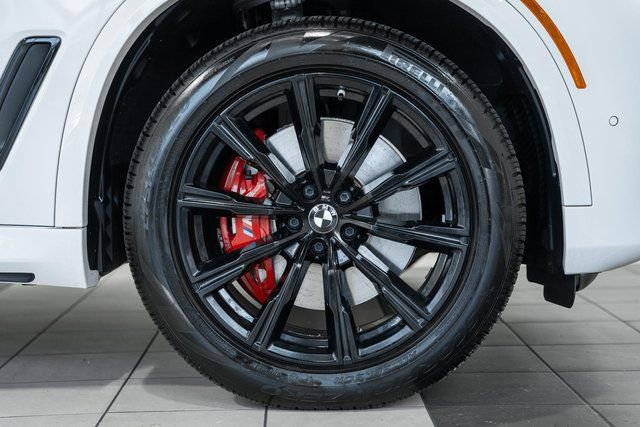 Used 2023 BMW X5 xDrive40i w/ M Sport Package image 17