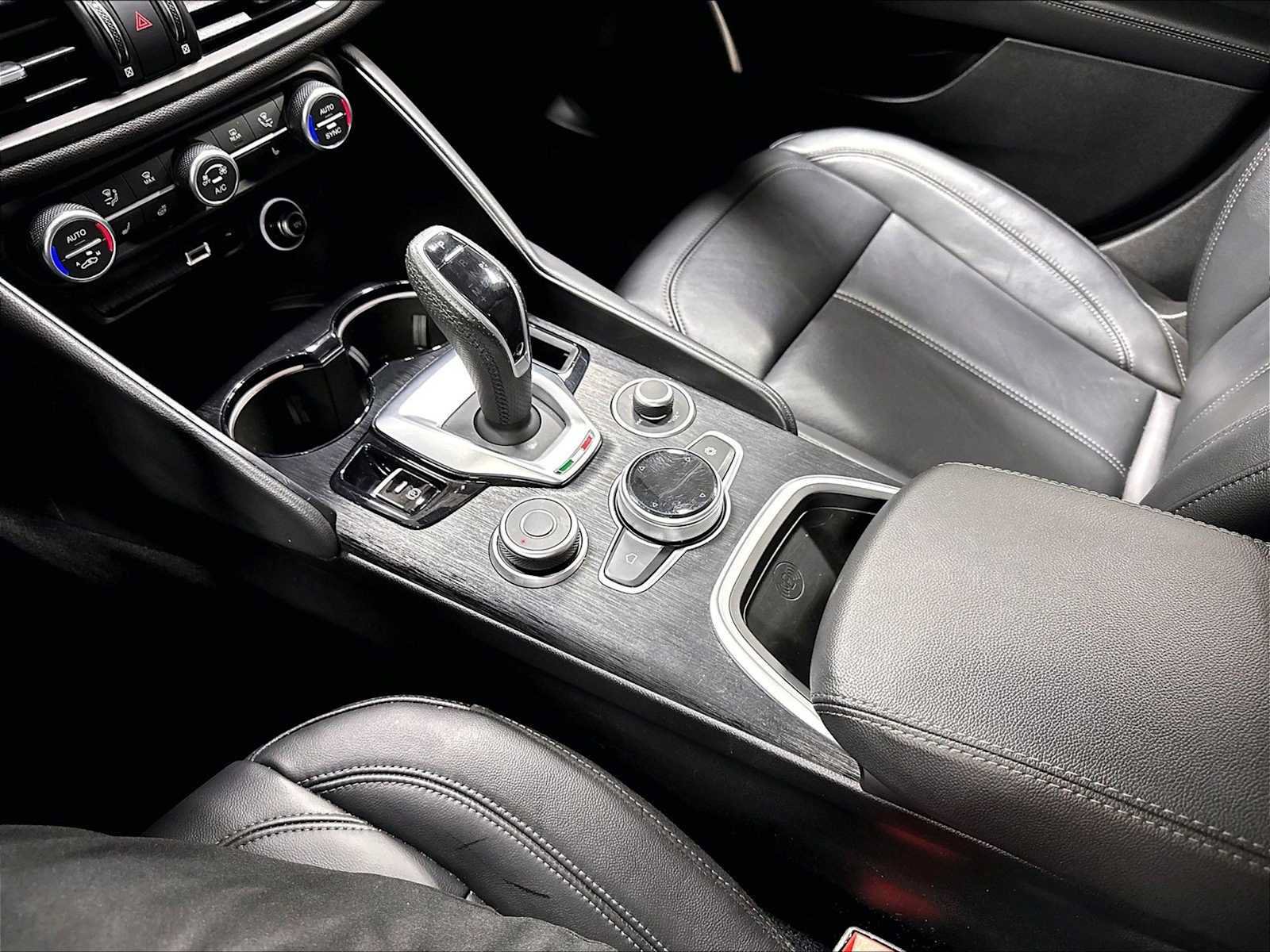 Used 2022 Alfa Romeo Giulia Sprint RWD image 19