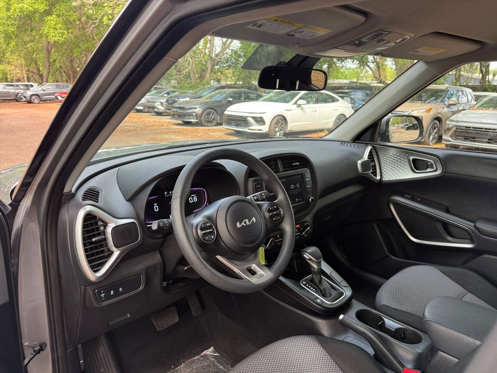 Used 2025 Kia Soul LX w/ LX Technology Package image 29