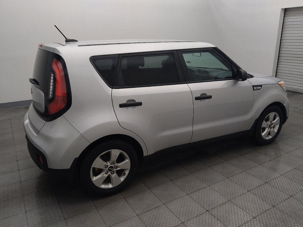 Used 2018 Kia Soul FWD image 10