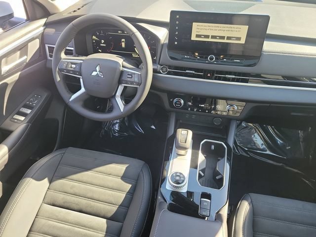 New 2026 Mitsubishi Outlander SE FWD image 16