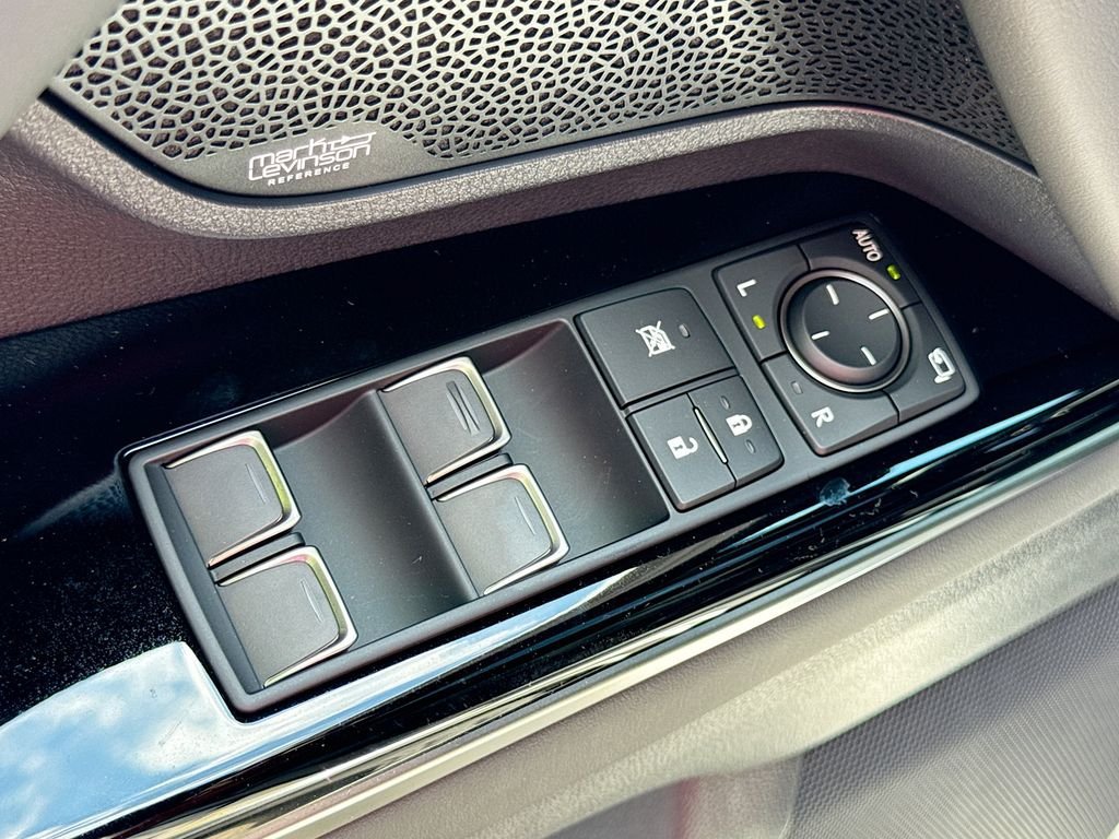 New 2026 Lexus LX 700h Luxury AWD/4WD image 14