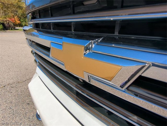 Certified 2021 Chevrolet Silverado 2500 High Country w/ Technology Package image 31
