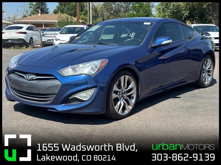 Used 2014 Hyundai Genesis 3.8 RWD image 1