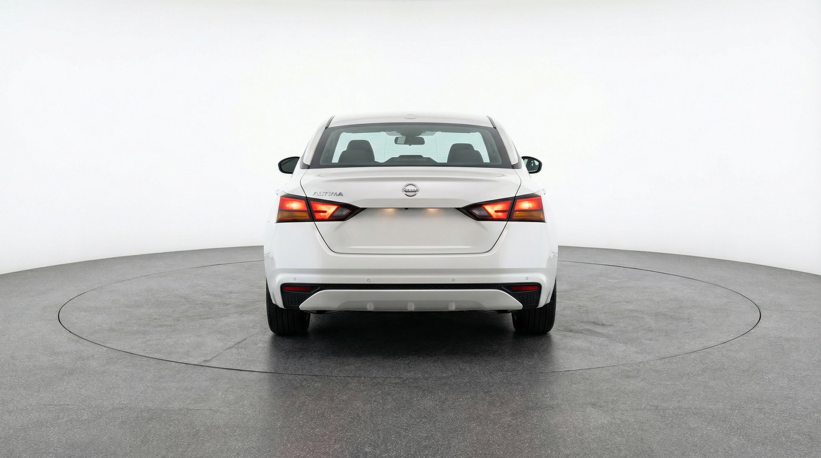 Used 2025 Nissan Altima 2.5 SV image 7