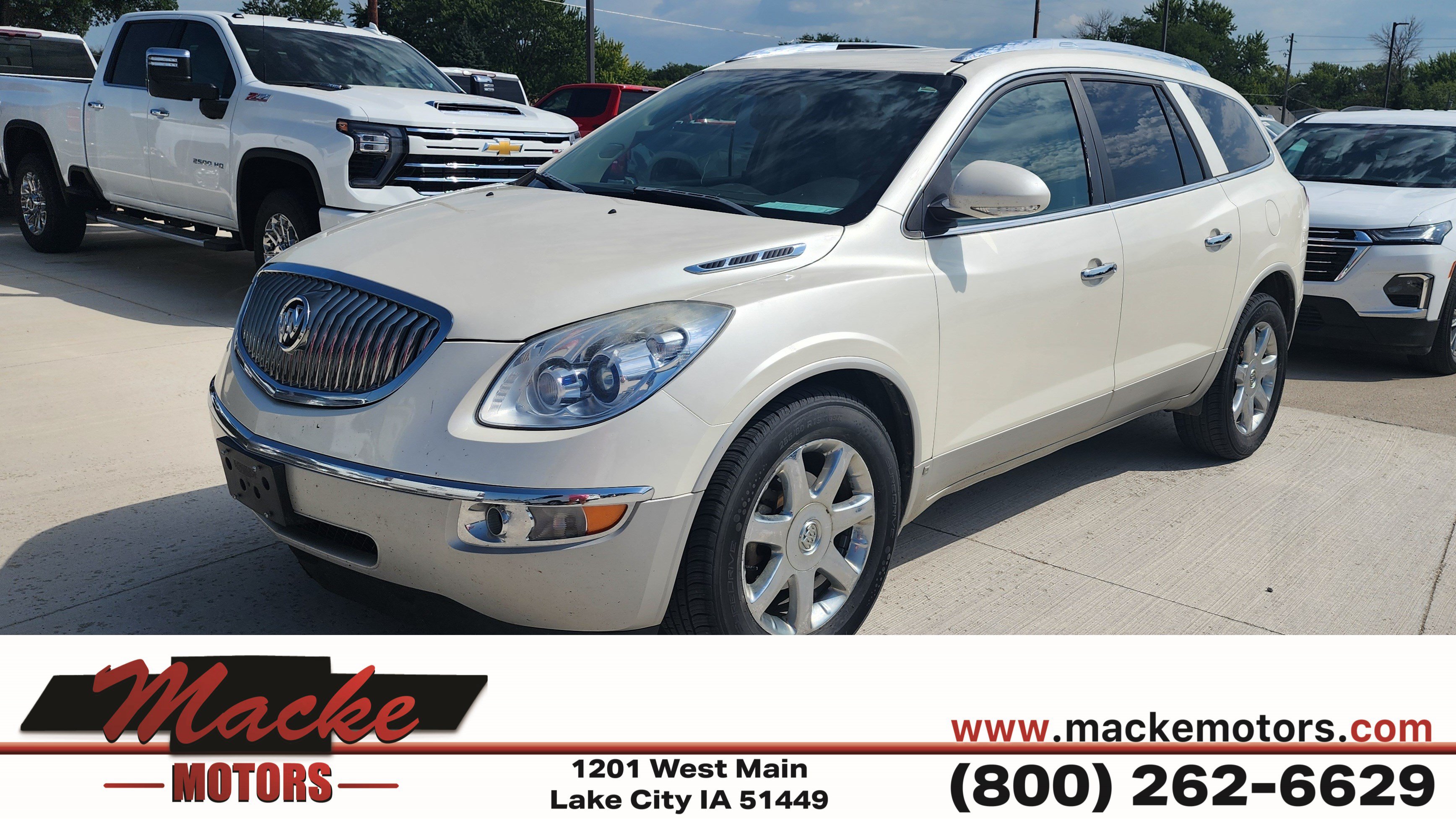 Used 2009 Buick Enclave CXL w/ Driver Confidence Package FWD image 1
