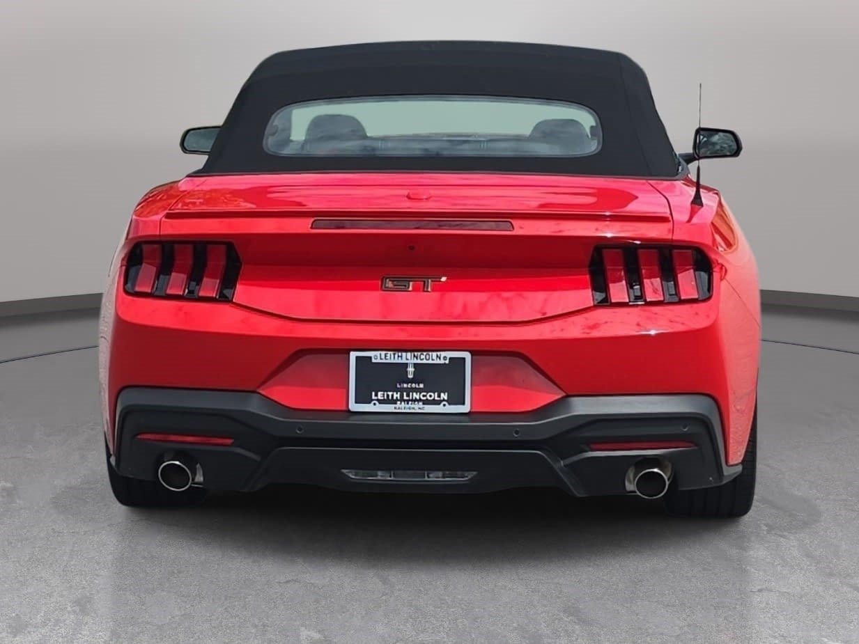 Used 2025 Ford Mustang GT Premium RWD image 6