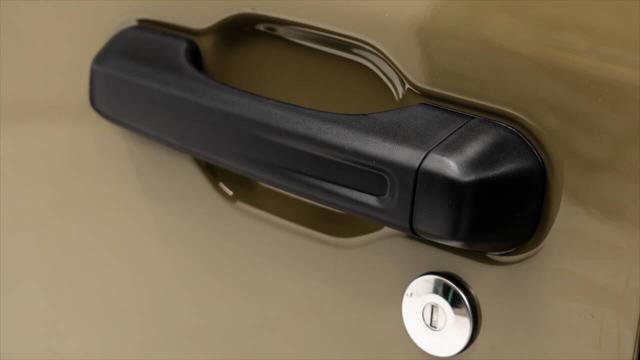 Used 2025 Jeep Gladiator Sport image 30