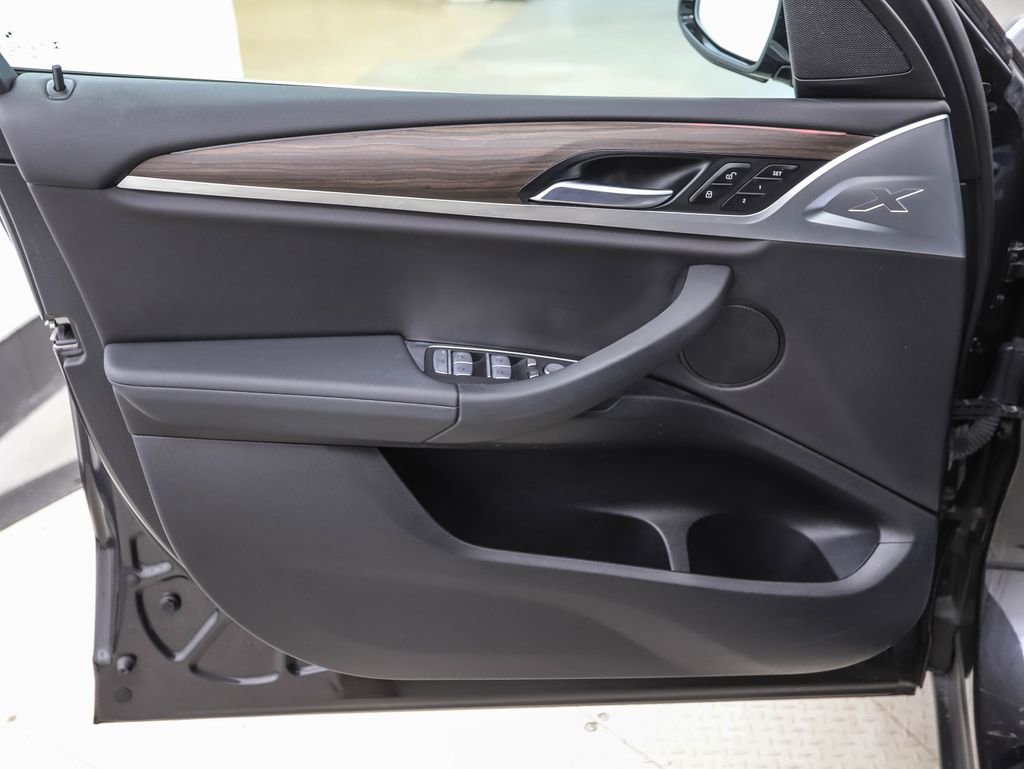 Used 2021 BMW X3 xDrive30i w/ Convenience Package AWD/4WD image 9