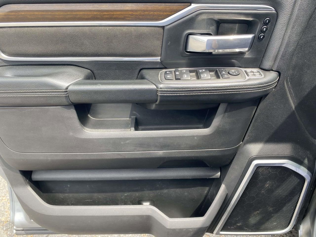 Used 2024 RAM 2500 Laramie image 15