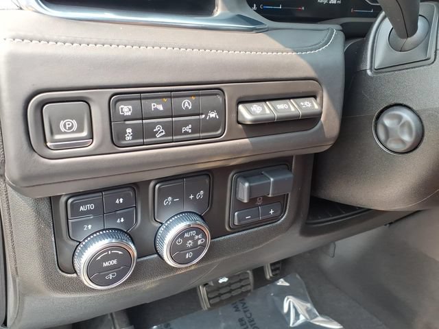 Used 2023 GMC Yukon XL Denali Ultimate AWD/4WD image 25