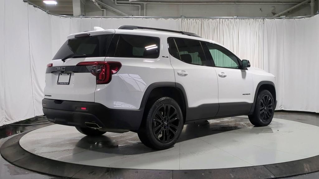 Used 2023 GMC Acadia SLE w/ Driver Convenience Package image 8