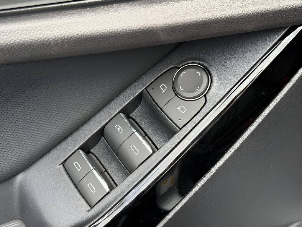 New 2027 Chevrolet Equinox RS AWD/4WD image 25
