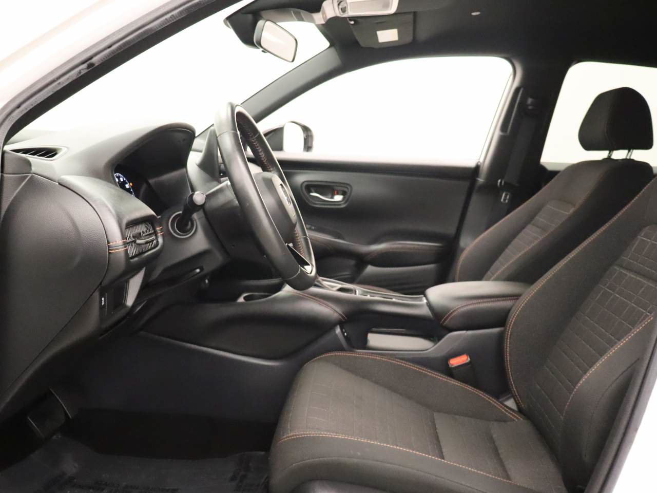 Used 2024 Honda HR-V Sport image 15