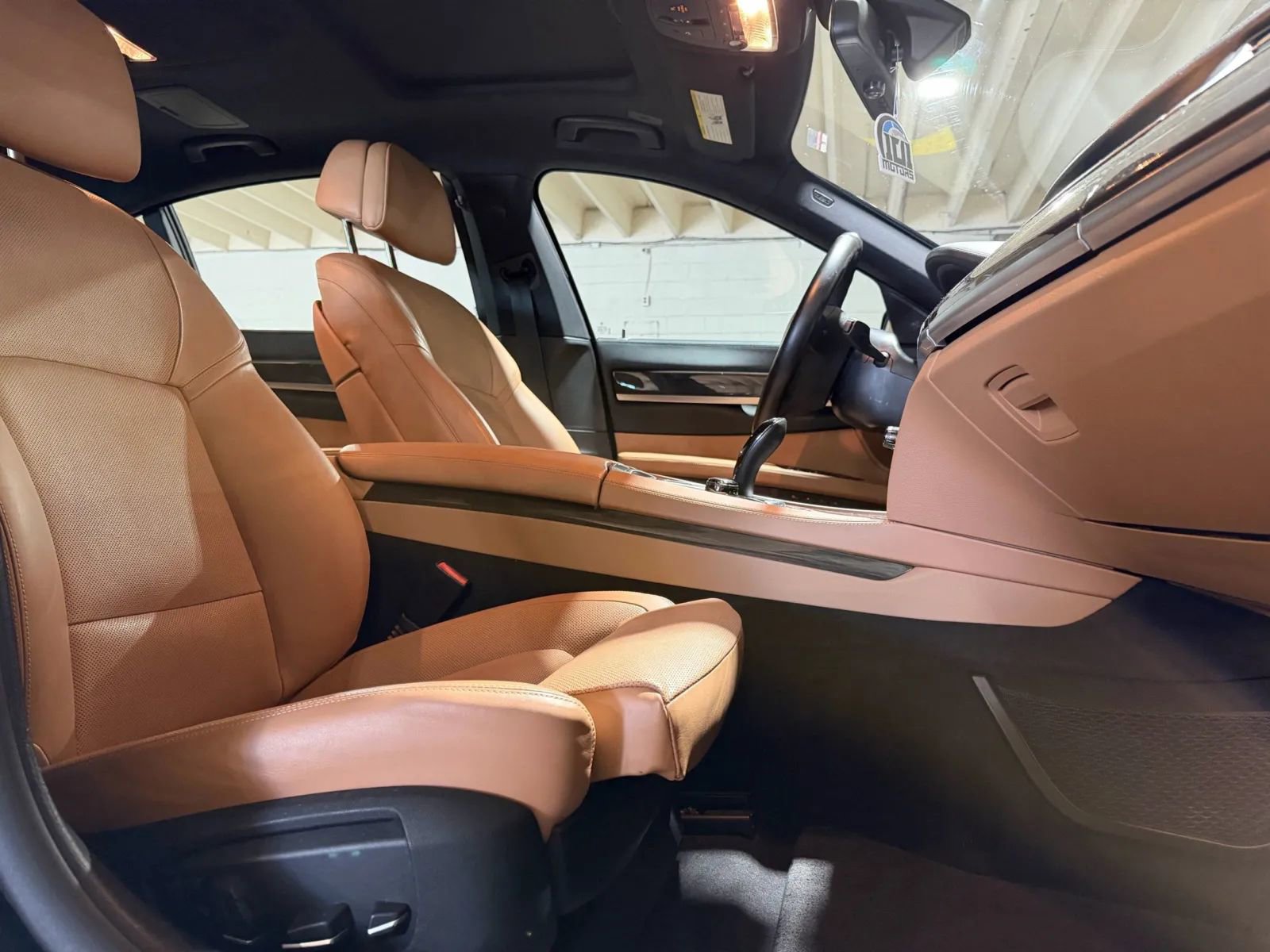 Used 2013 BMW 750Li xDrive AWD/4WD image 9