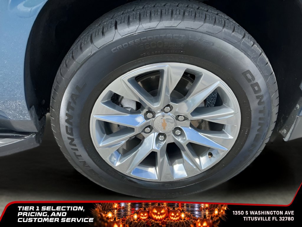 Used 2025 Chevrolet Suburban Premier RWD image 40
