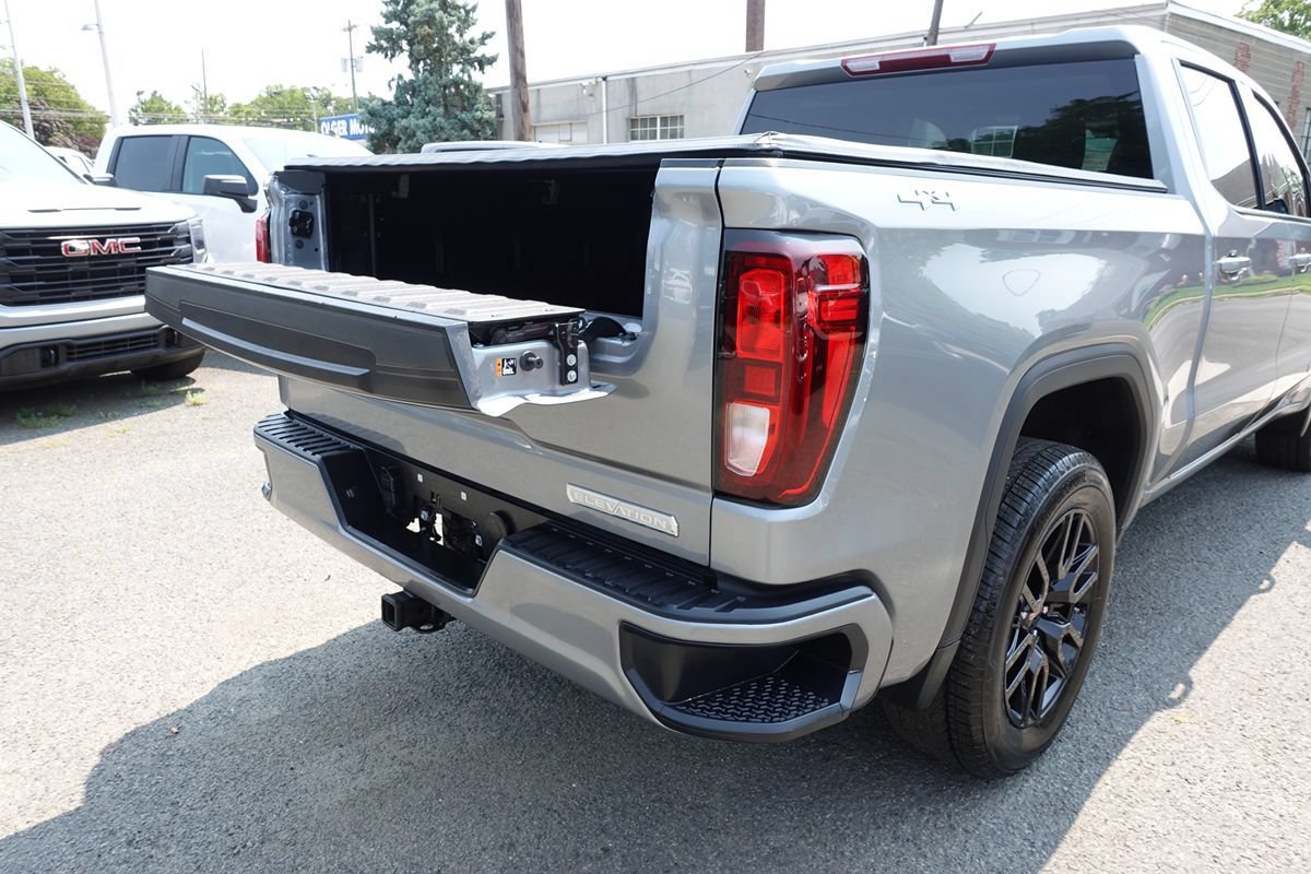 Used 2025 GMC Sierra 1500 Elevation AWD/4WD image 26