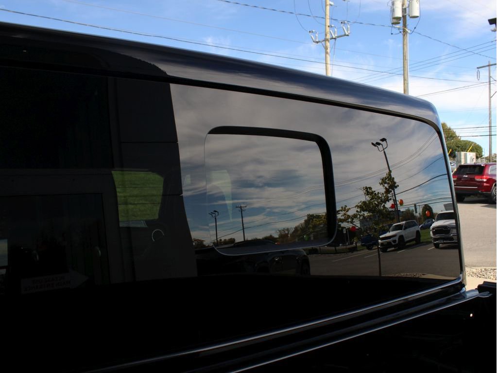 New 2025 Jeep Gladiator Sport image 39