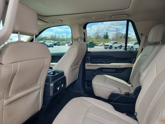 Used 2022 Ford Expedition Platinum AWD/4WD image 32