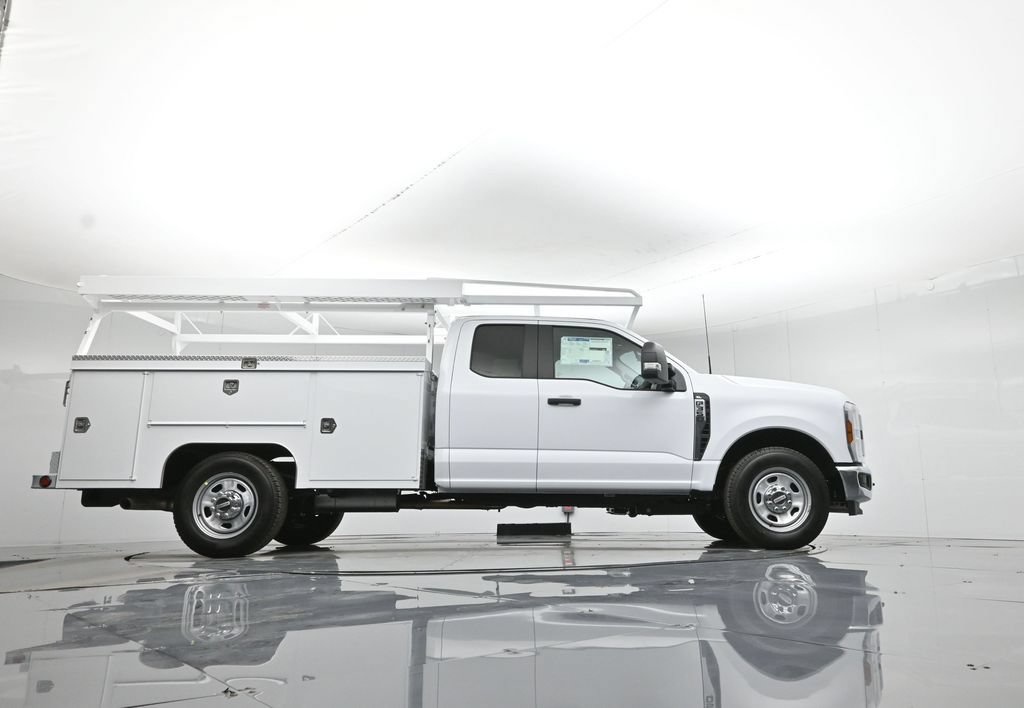 New 2026 Ford F350 XL w/ XL Chrome Package RWD image 56