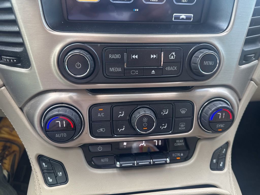 Used 2020 GMC Yukon Denali w/ Denali Premium Package image 9