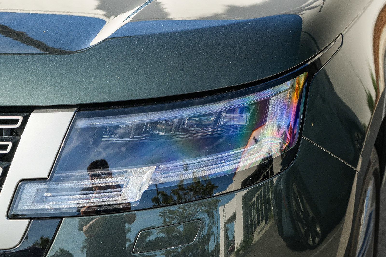 Certified 2025 Land Rover Range Rover SE AWD/4WD image 10
