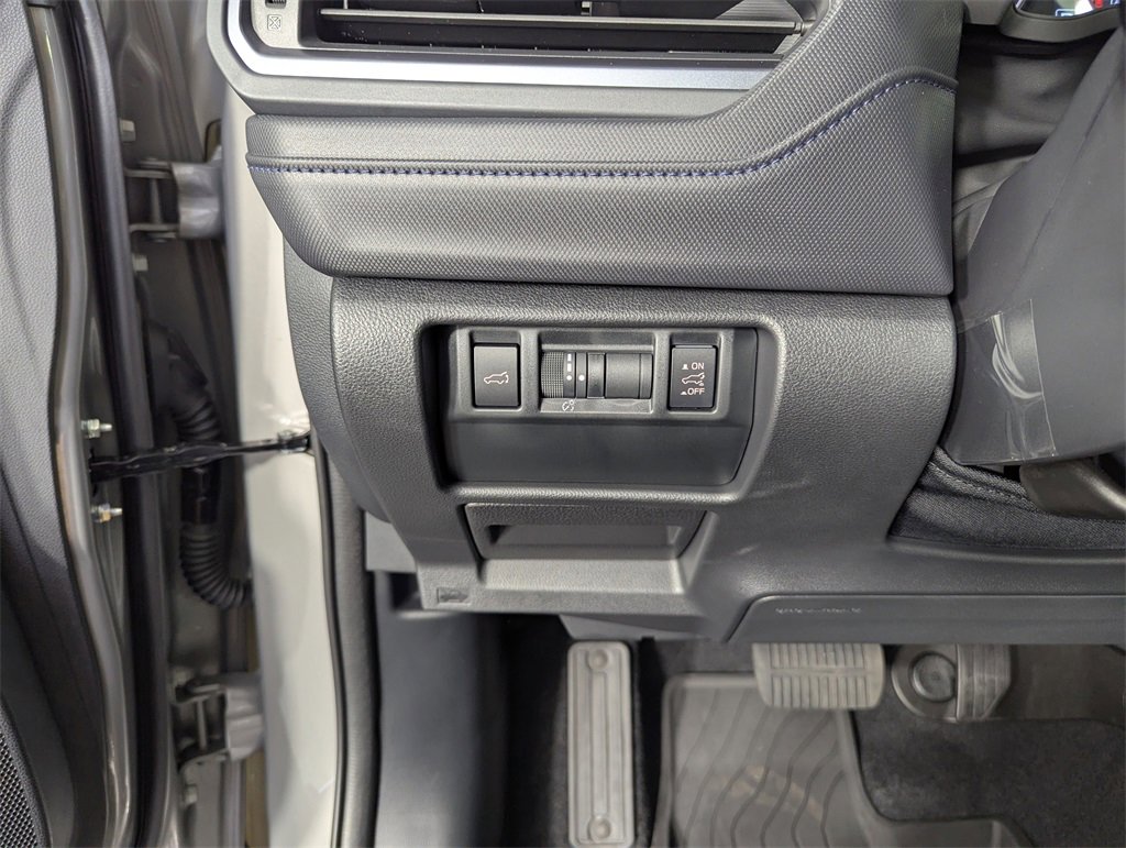 Used 2025 Subaru Forester Limited w/ Popular Package #2 image 19