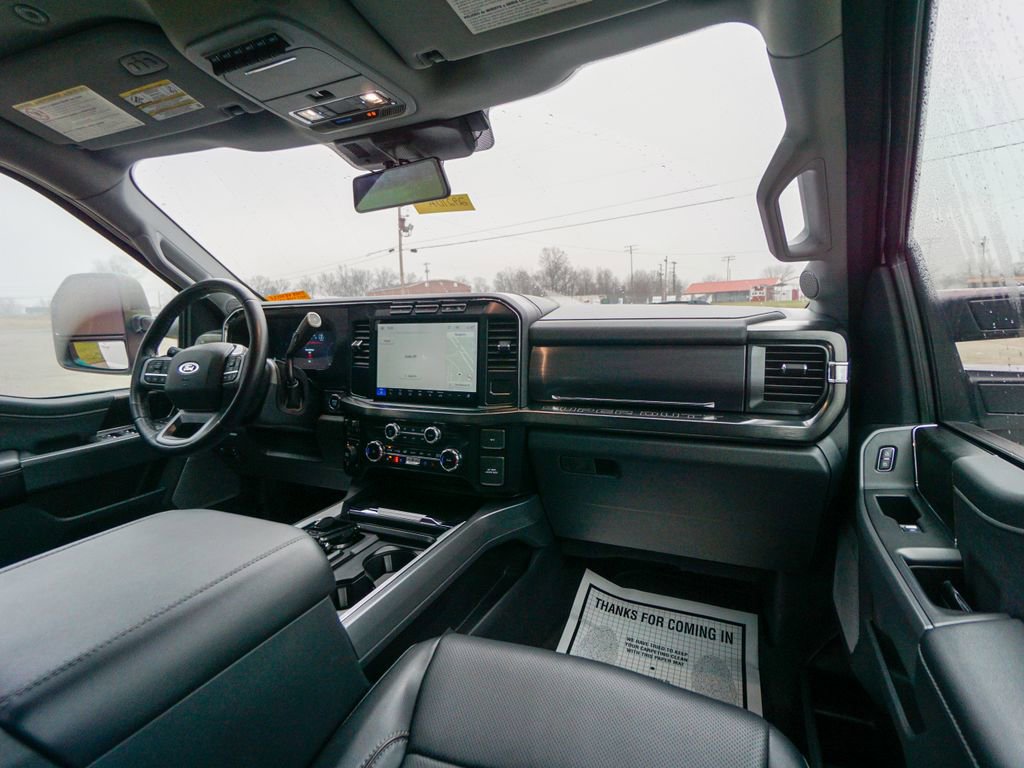 Used 2023 Ford F250 Lariat w/ Black Appearance Package image 18