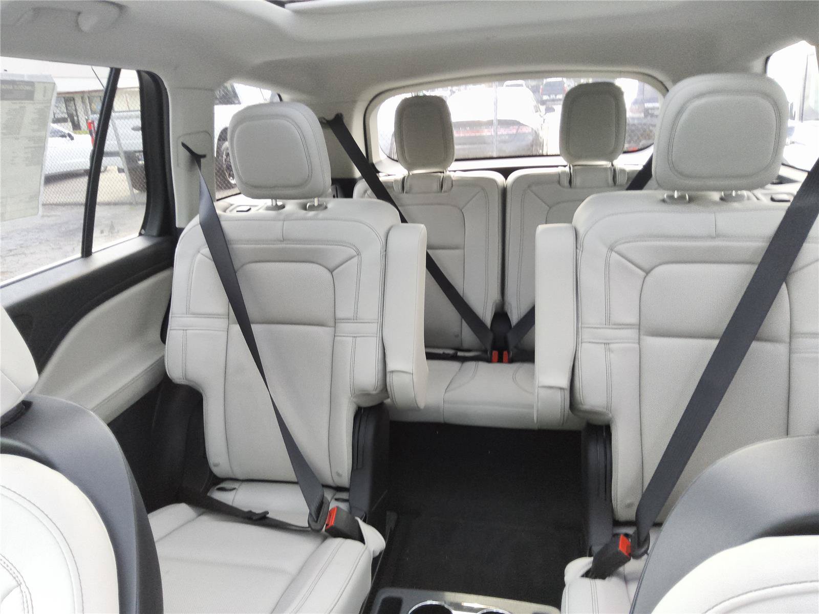 New 2026 Lincoln Aviator Reserve w/ Illumination Package RWD image 16