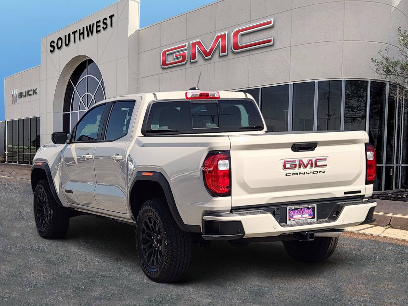 New 2026 GMC Canyon Elevation w/ Convenience Package RWD image 4
